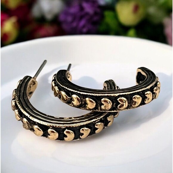 Designer Statement Earrings Antiqued Gold Tone Heart Hoop Premier Urban Chic  9X - Picture 1 of 5
